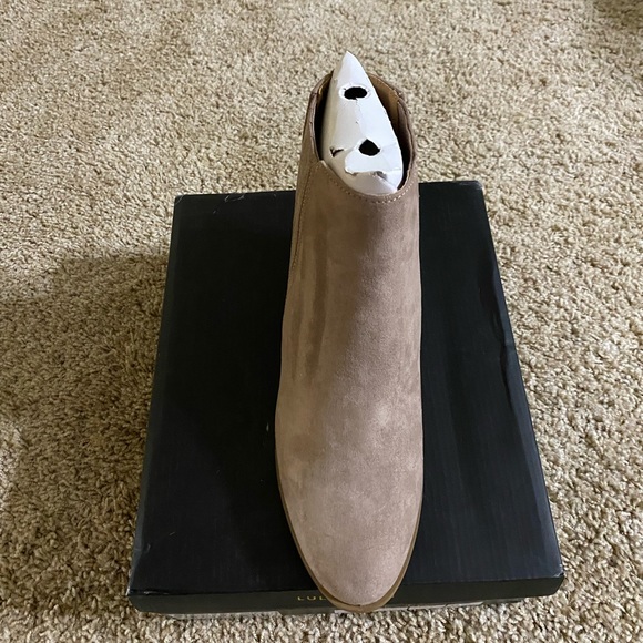 New with tags - Picture 3 of 4